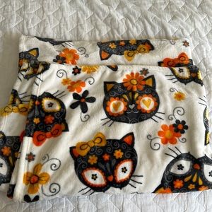 black cat throw blanket gently used